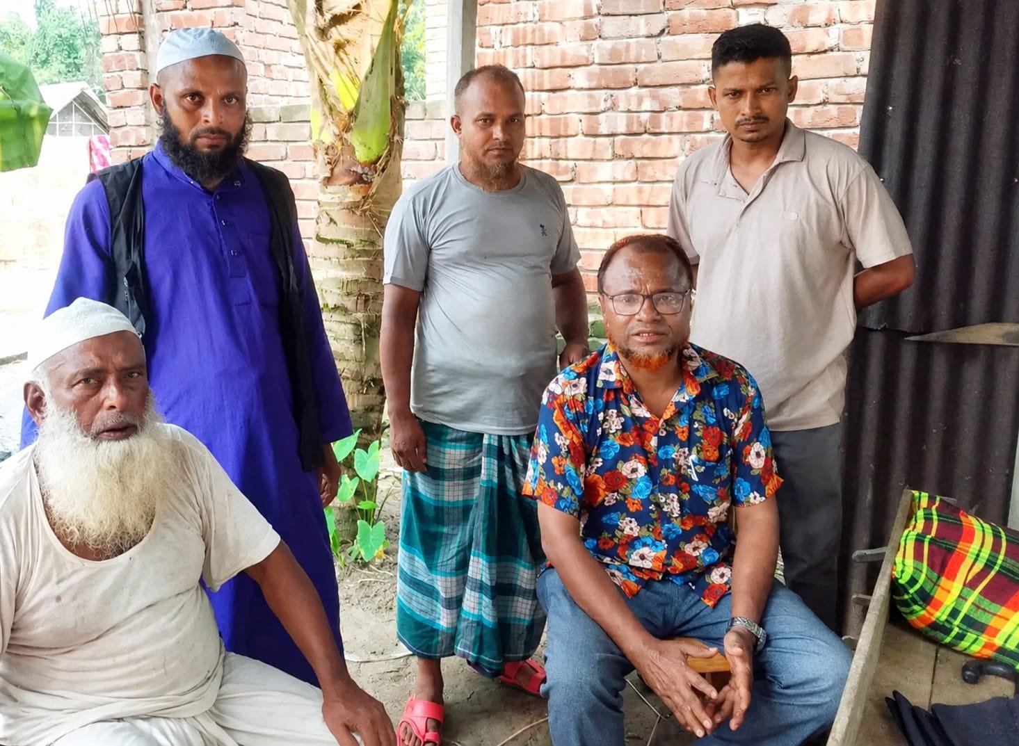 ত্রিশালে ভয়াবহ আগুনে ৮ কক্ষ পুড়ে ছাই, নিঃস্ব পরিবার 