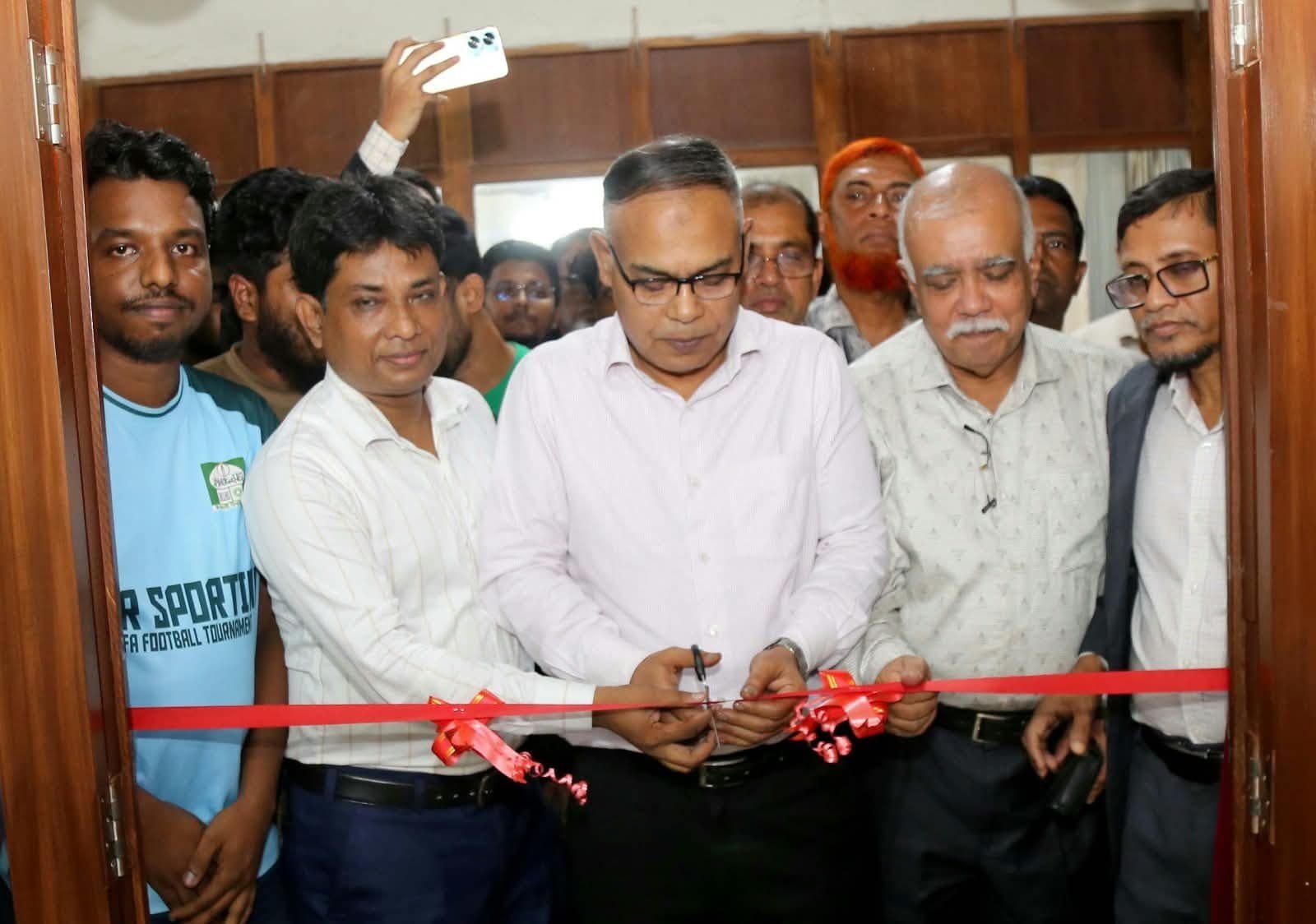 শিক্ষার্থীদের ক্যারিয়ার উন্নয়নে ইবির লাইব্রেরিতে জব কর্নার-২ উদ্বোধন