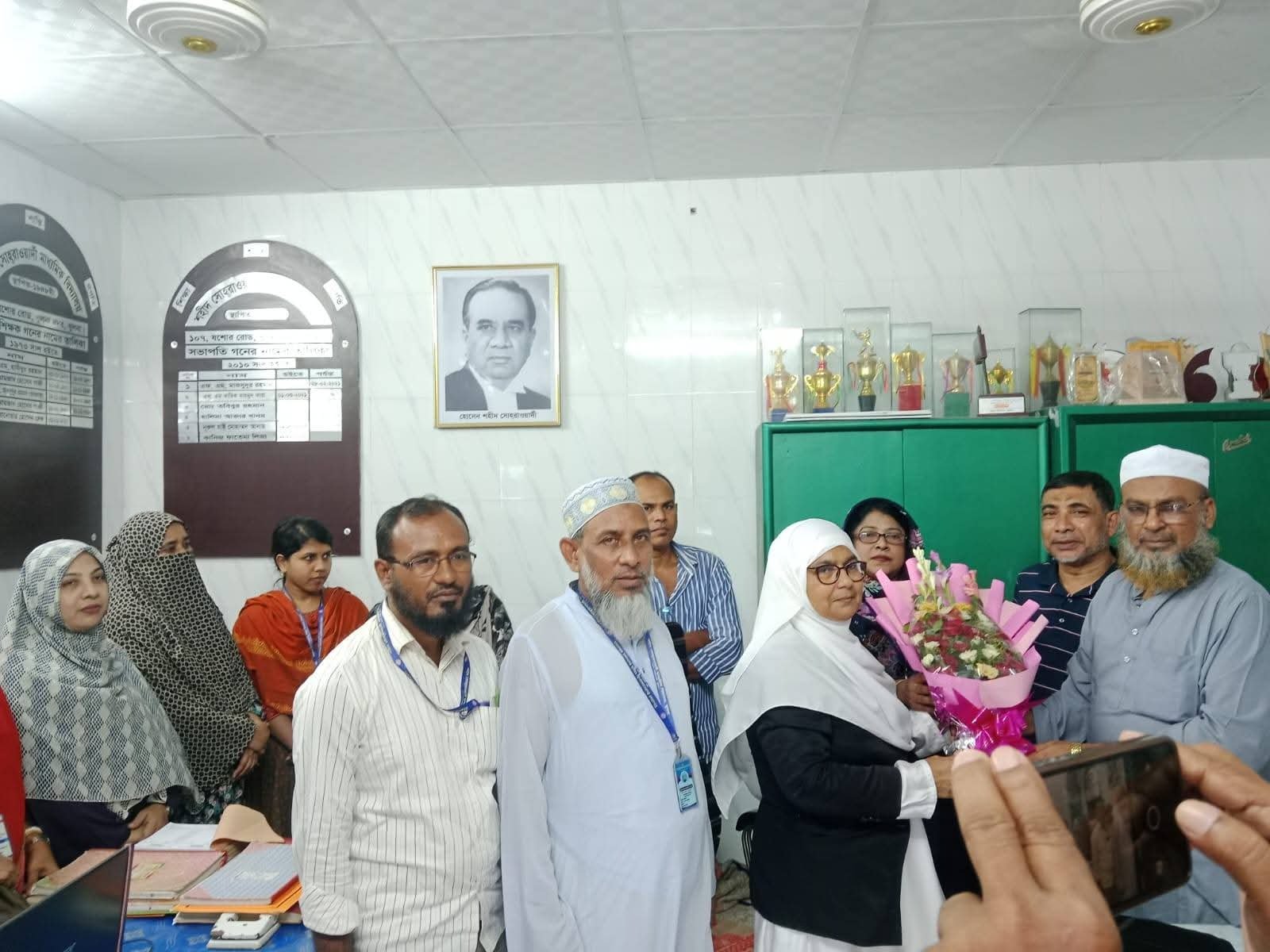 খুলনায় শহীদ সোহরাওয়ার্দী মাধ্যমিক বিদ্যালয়ের এডহক কমিটি অনুমোদন
