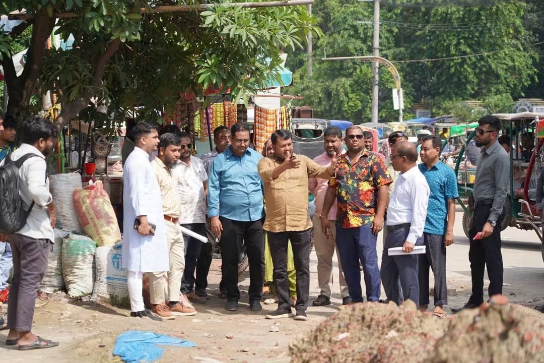 গোরহাঙ্গা রেলগেটে ফ্লাইওভার, সড়ক ও ড্রেনেজ উন্নয়ন কাজ পরিদর্শন