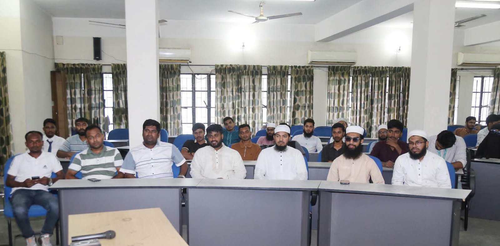 ইবিতে ডেঙ্গু প্রতিরোধ ও ক্লিন ক্যাম্পাস বাস্তবায়নে আলোচনা সভা