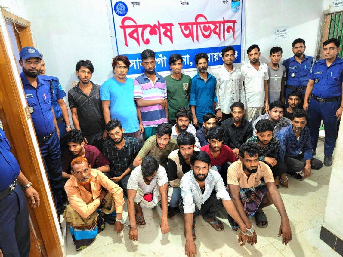 সোনারগাঁও পুলিশের দিনব্যাপী বিশেষ অভিযান: বিভিন্ন অপরাধে জড়িত ২৭জন আটক